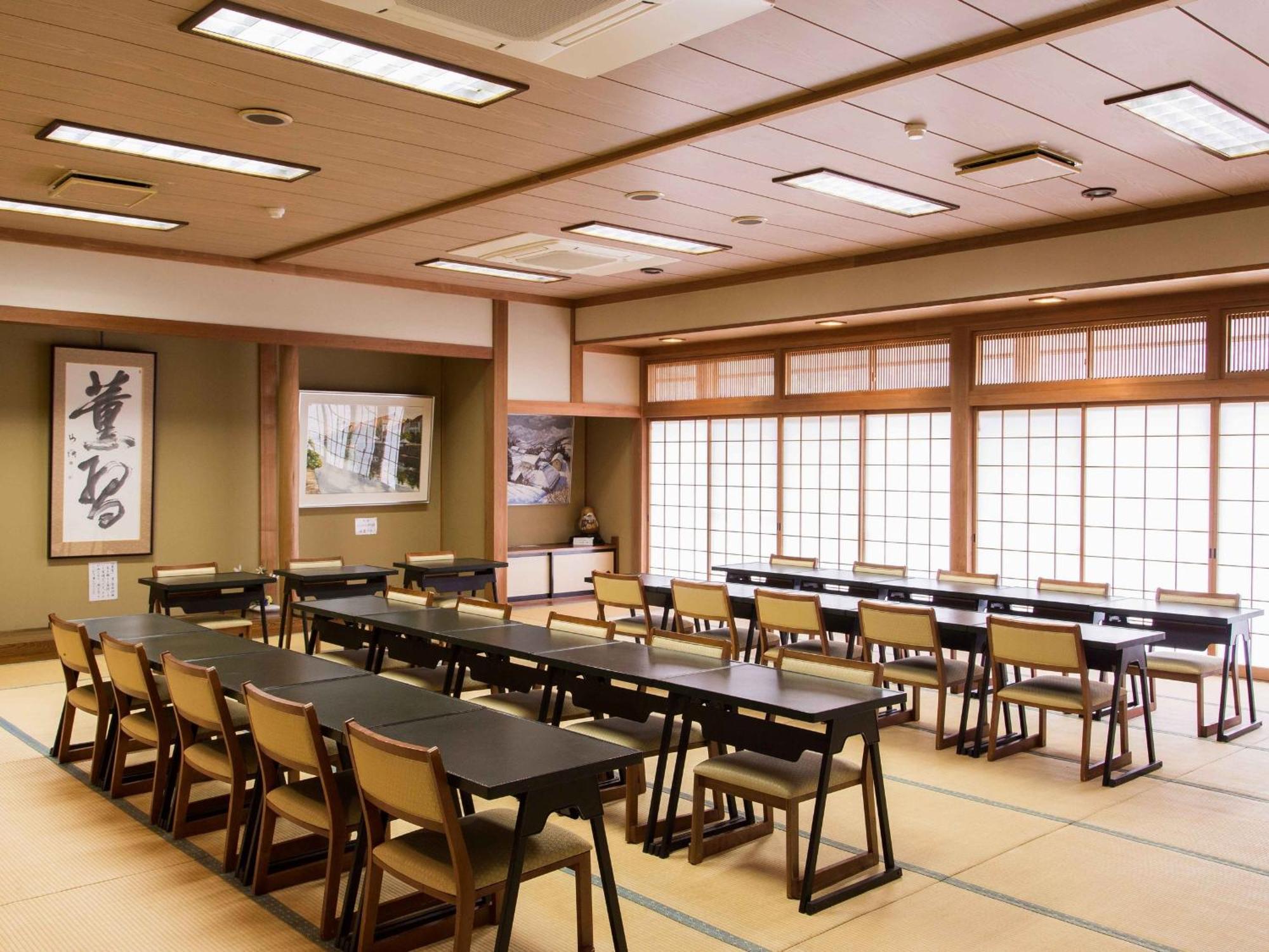 ホテル Sagirisou 長野市 エクステリア 写真