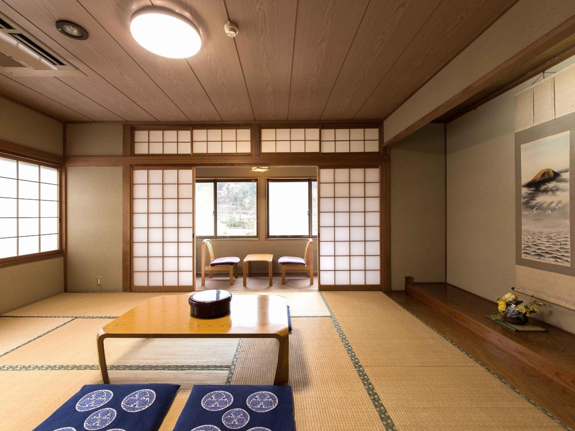 ホテル Sagirisou 長野市 エクステリア 写真
